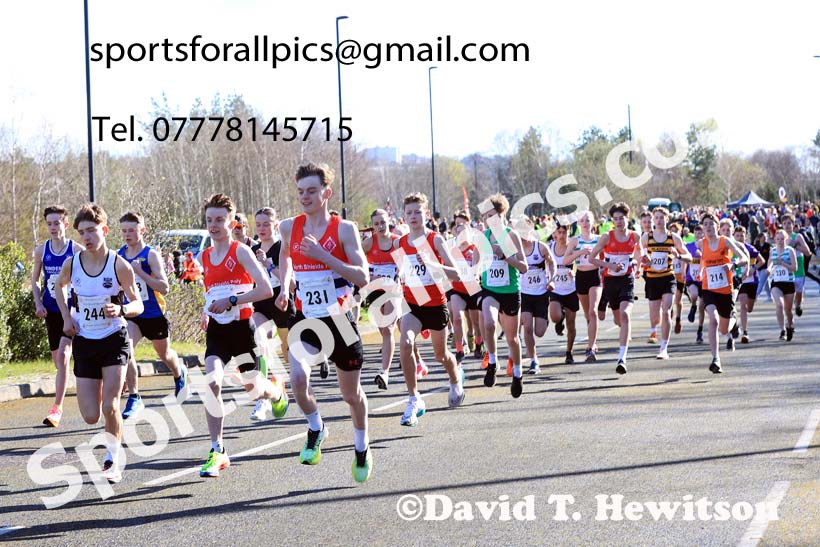 Boys and Girls Under-15s 2024 Elswick Harriers Good Friday Relays, Newburn, Newcastle Upon Tyne  Photo: David T. Hewitson/Sports for All Pics